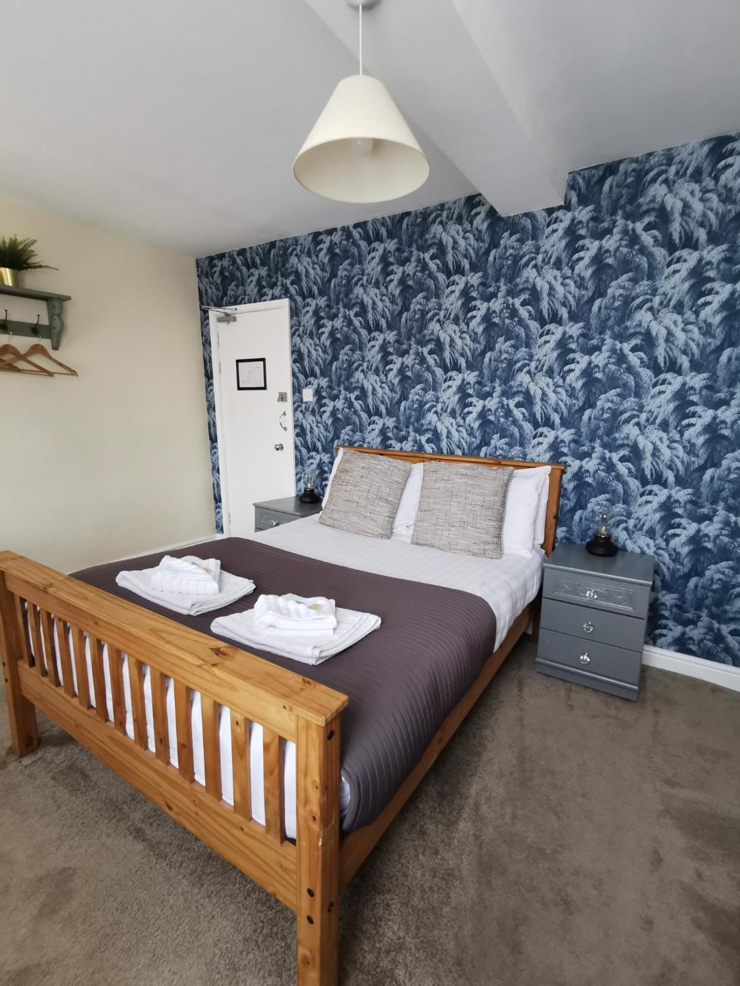 The Ironmaster Bed and Breakfast Broseley Exteriör bild