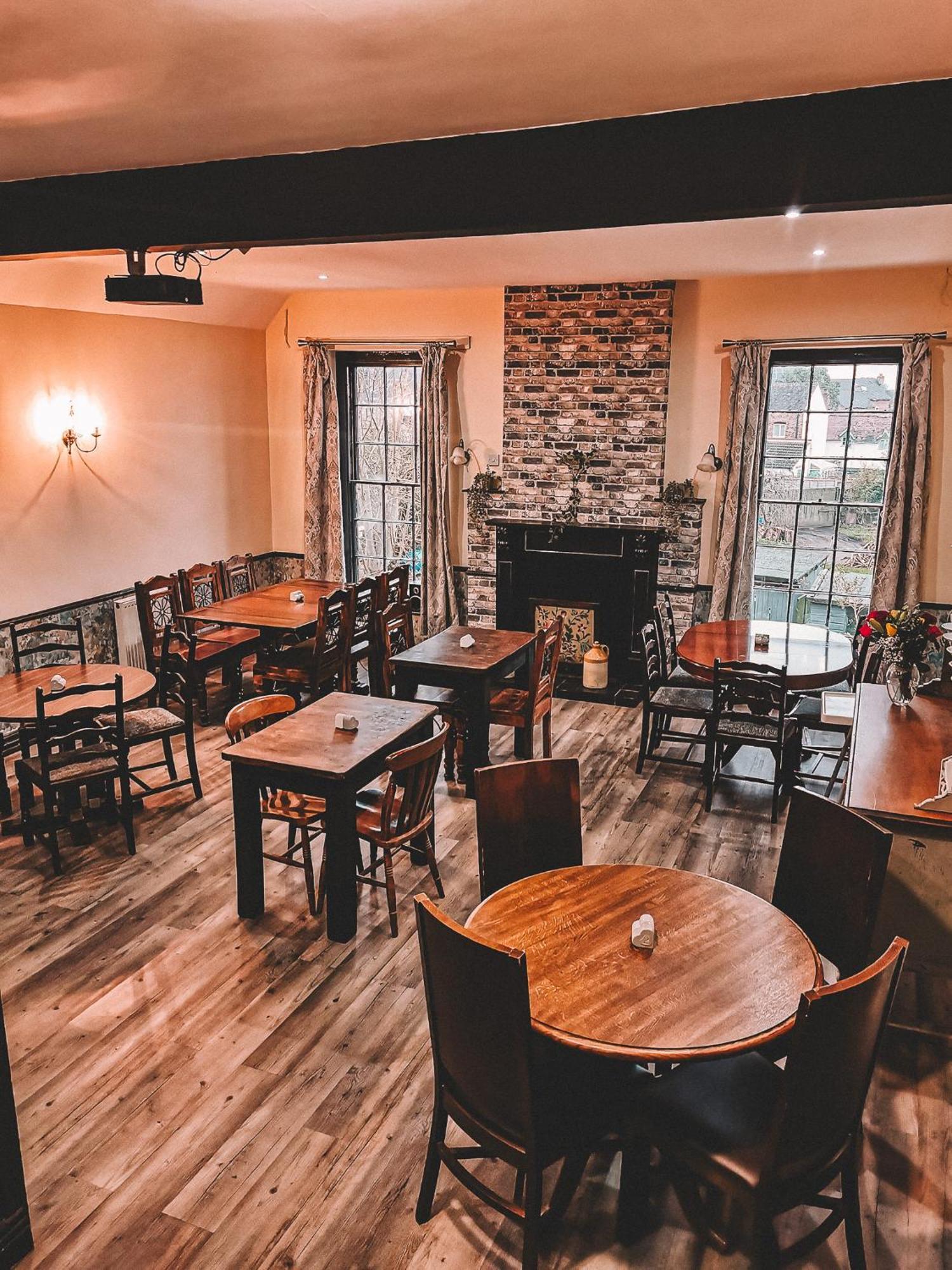 The Ironmaster Bed and Breakfast Broseley Exteriör bild