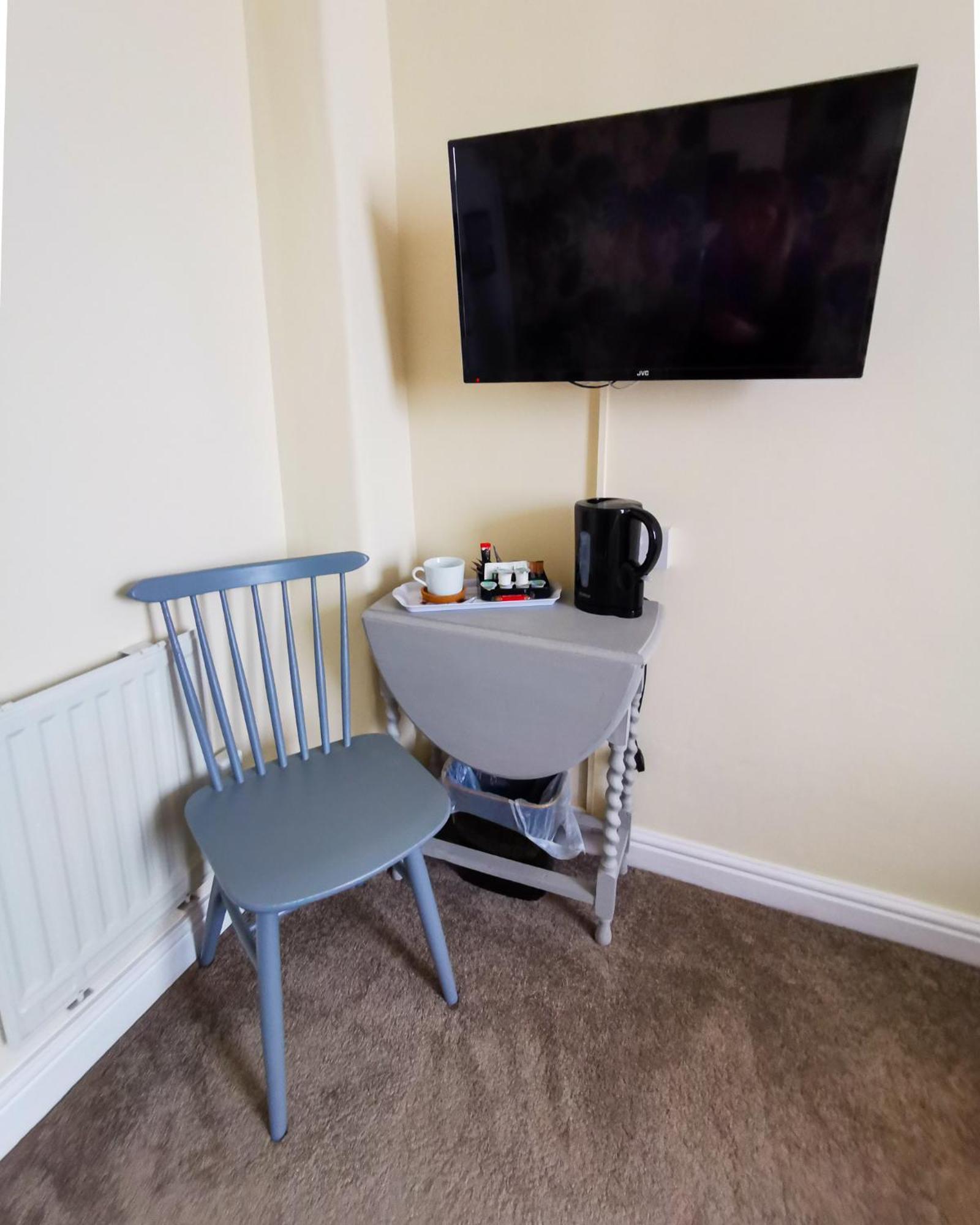 The Ironmaster Bed and Breakfast Broseley Exteriör bild